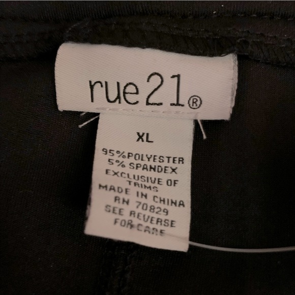 •Business Casual Black Zip-up Belted Skirt sz xL NWT - Picture 2 of 5